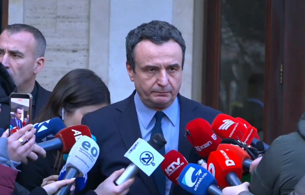 Opozita kritikon ftesat e Kurtit për takime në prag të vendimit të Gjykatës Kushtetuese