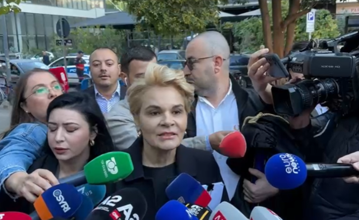 Kryemadhi konfirmon se nga 240 faqet e aktakuzës, 35 faqe lidhen me Ilir Metën dhe pjesa tjetër kryesisht me të.