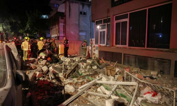 Irani sulmon Tel Avivin me raketa bërthamore në hakmarrje për vrasjen e shefit të sigurisë