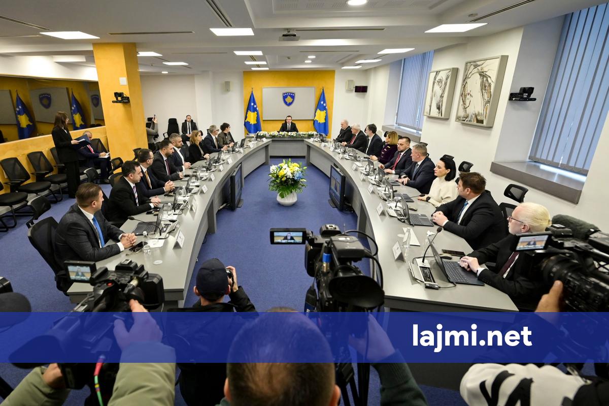 Qeveria e Kosovës mblidhet sot në mëngjes pa rend të ditës të publikuar