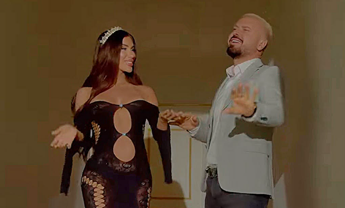 Labinot Rexha publikon “Bomba” me Bia Khalifa në videoklip