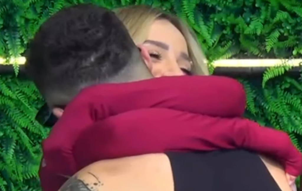 Gimbo rikthehet i prangosur në Big Brother VIP 5, Selin reagon heshturazi