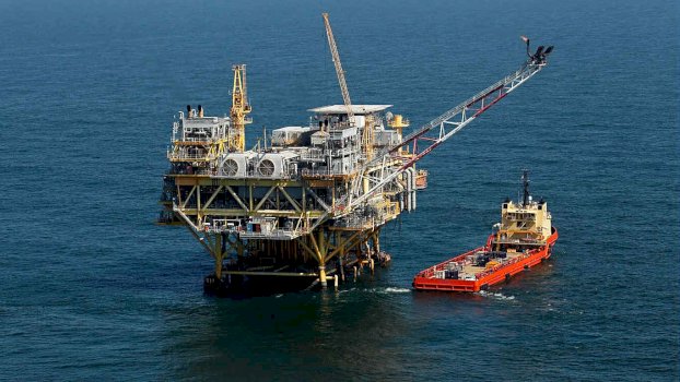 Bllokada e Ngushticës së Hormuzit kërcënon ekonominë botërore