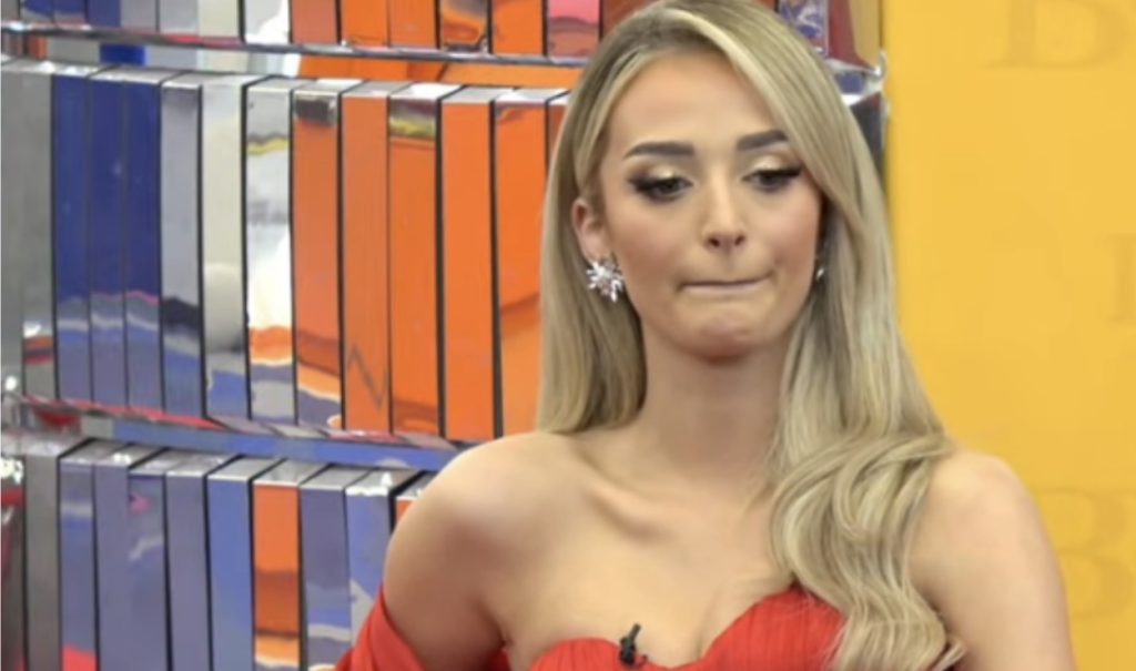 Selin vendos të vazhdojë garën në Big Brother VIP pavarësisht kërkesës së nënës