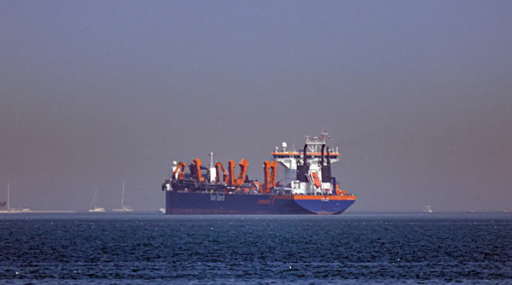 Bllokimi i Ngushticës së Hormuzit godet rëndë transportin detar global