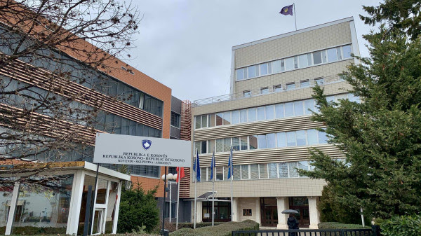 Kriza politike në Kosovë rrezikon zgjedhje të jashtëzakonshme dhe pasoja të mëdha