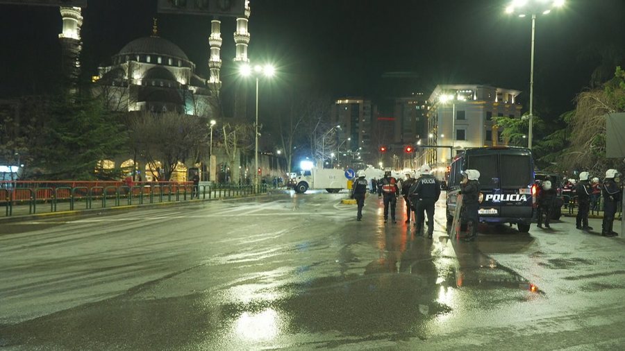 Lirohen 18 të arrestuarit pas protestës së 20 shkurtit në Tiranë