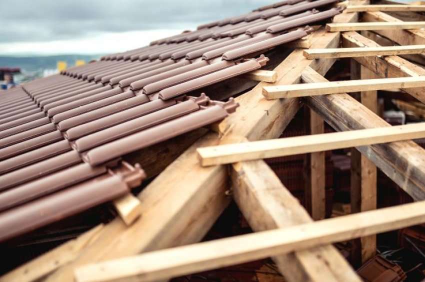 49-vjeçari humb jetën pas rënies aksidentale nga çatia në Shkodër