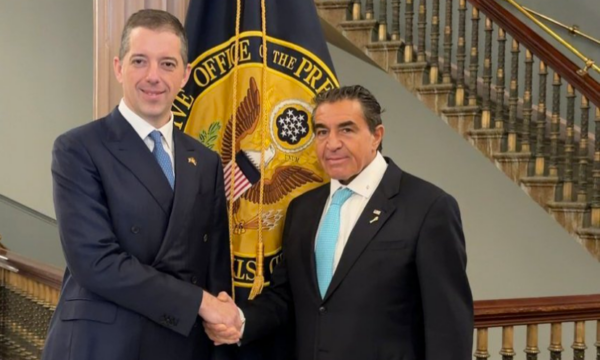 Gjuriq diskuton me emisarin e Trumpit për pozicionin e serbëve në Kosovë dhe stabilitetin rajonal