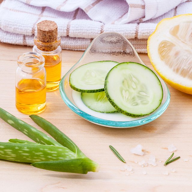 Tre pastrues natyralë për fytyrën që mund t’i përgatisni vetë në shtëpi