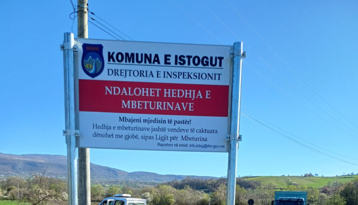 Komuna e Istogut vendos tabela paralajmëruese për mbrojtjen e mjedisit
