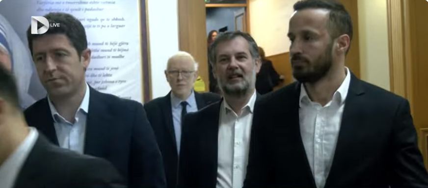 Debati për orarin e ri të shkollave në Prishtinë gjatë Ramazanit