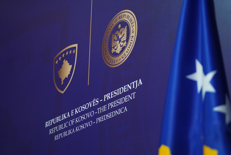 Afati kushtetues për zgjedhjen e presidentit, ende pa marrëveshje mes partive