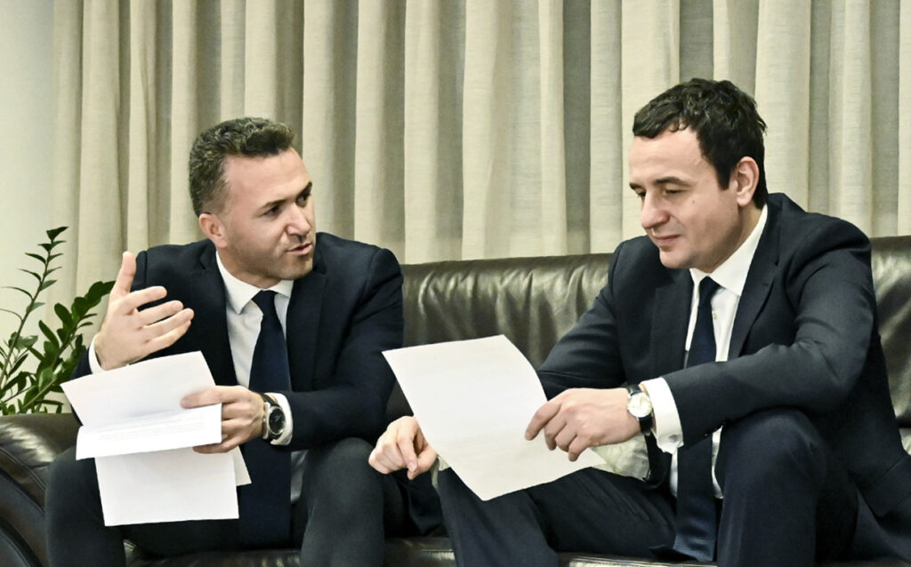 Zulfaj thirrje opozitës: Votoni kundër, por merrni pjesë në zgjedhjen e presidentit