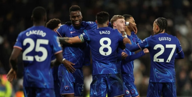 Oferta rekord nga Al Ittihad për Enzo Fernandez, ylli i Chelseat