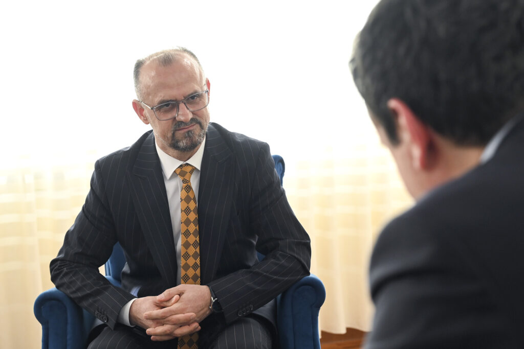 Arsim Berisha rizgjidhet zëvendësministër i Shëndetësisë në Kosovë