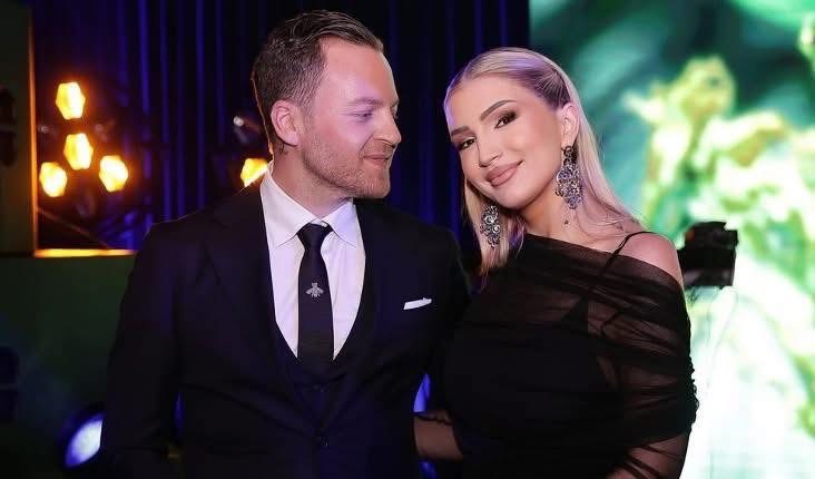 Reagimi i Ledion Liços pas zërave për romancën e re të Sara Hoxhës