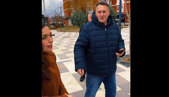 Slogani i Vetëvendosjes “Mos lësho pe” mbështet presidenten Osmani