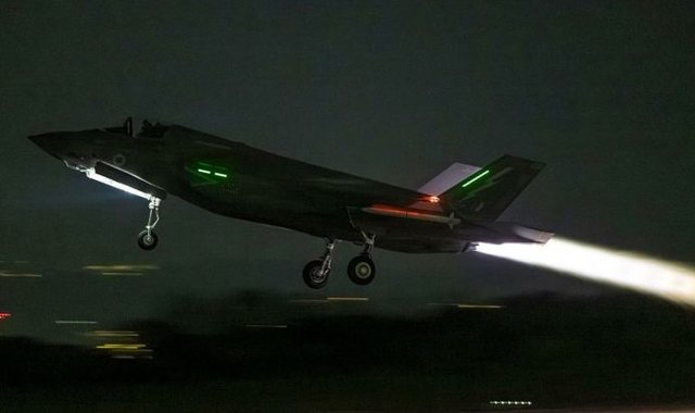 Avioni britanik F-35B rrëzoi një dron iranian në Lindjen e Mesme.