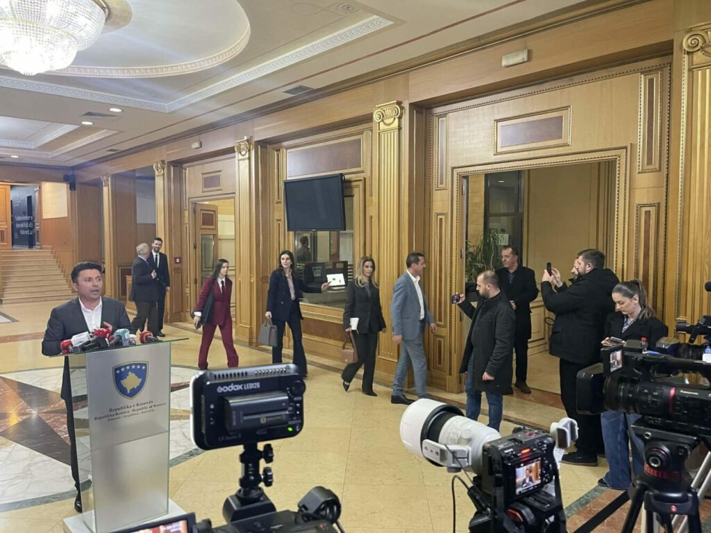 PDK bllokon zgjedhjen e presidentit, nuk arrihet kuorumi në Kuvend