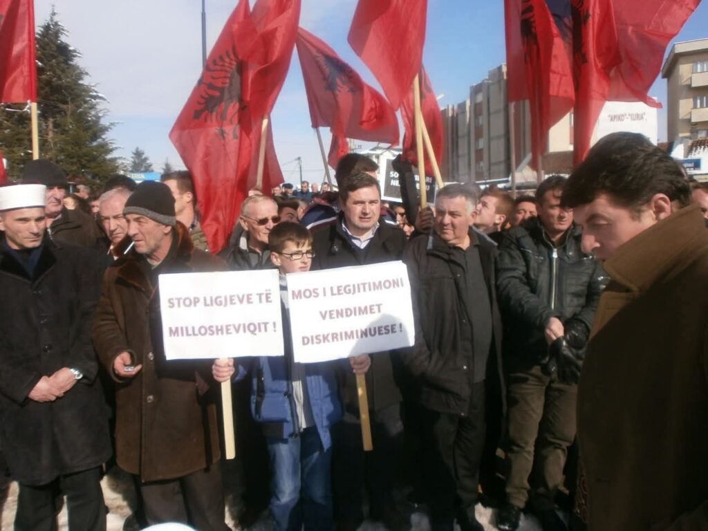 Shoqata e Intelektualëve të Pavarur të Deçanit shpreh kundërshtim ndaj deklaratës së ministrit Nenad Rashiq për pronat e Manastirit të Deçanit.