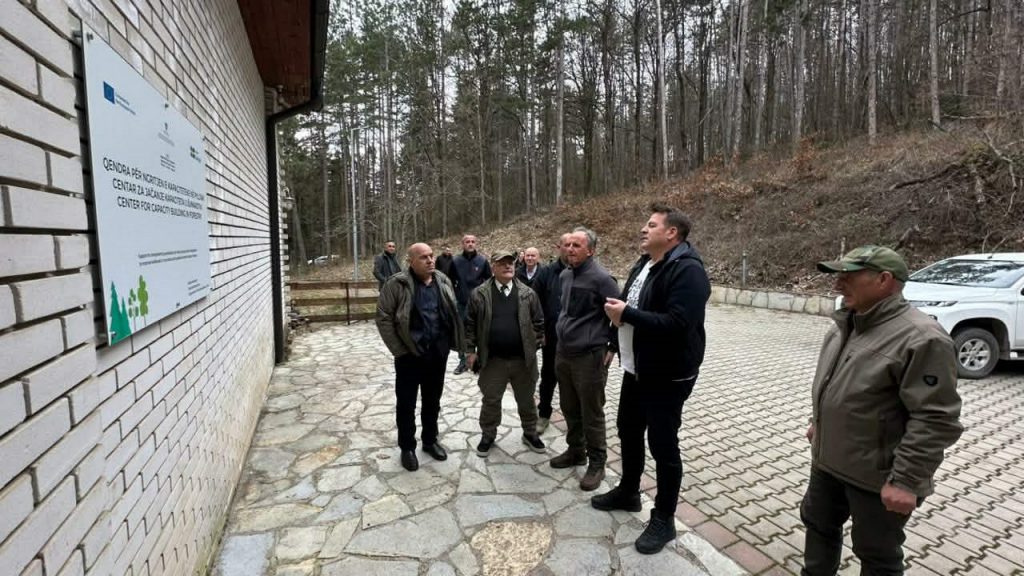 Masa të reja për mbrojtjen e pyjeve në Kosovë nga ministri Muja