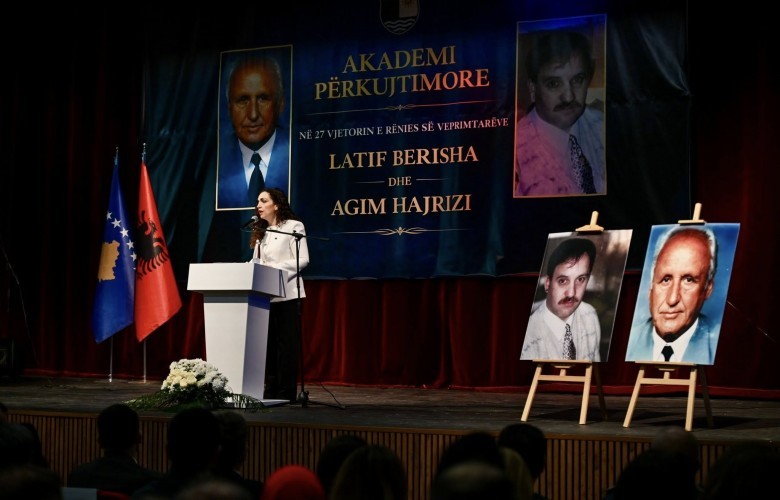 Vjosa Osmani përkujton sakrificën e familjeve Hajrizi dhe Berisha në 24 marsin e 1999