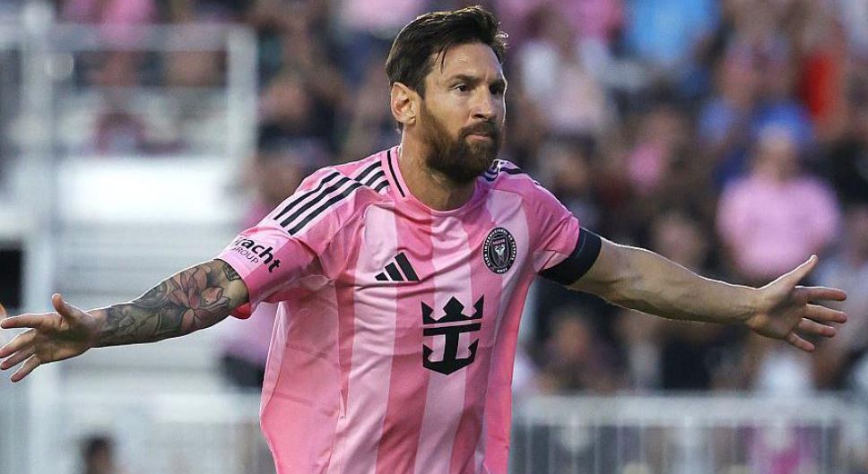 Lionel Messi realizoi golin e tij të 70-të nga goditjet e lira direkte, duke thyer rekordin e Pelé.