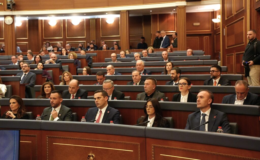 PDK propozon Shqiptar Demaçin për president, sfidë për Vetëvendosjen