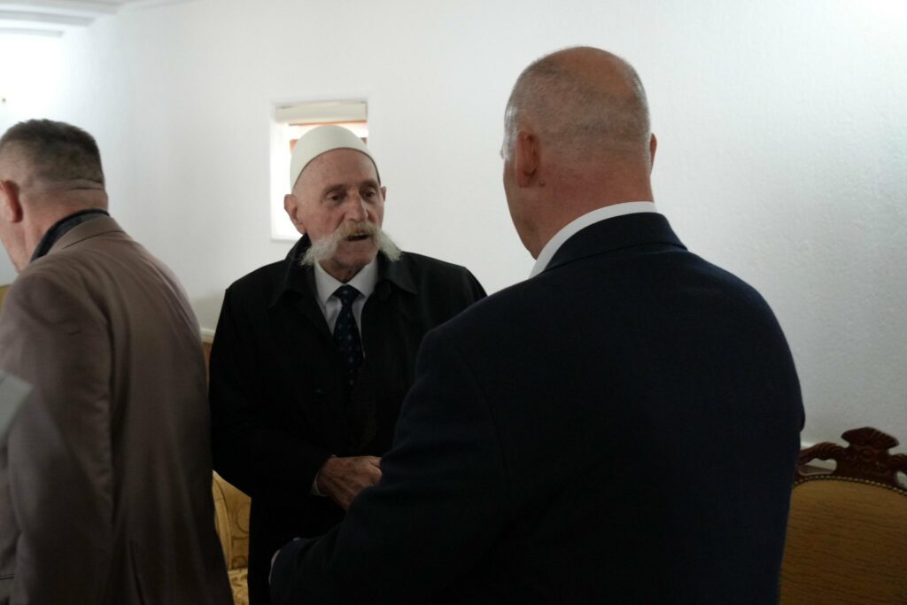 Homazhe në Prekaz dhe nderim për Epopenë e UÇK-së