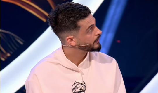 DJ Gimbo mëson për paraburgimin e mikut të tij, reperit Gjesti