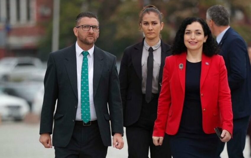 Osmani intensifikon takimet me qytetarë, Kupina sqaron qëllimin