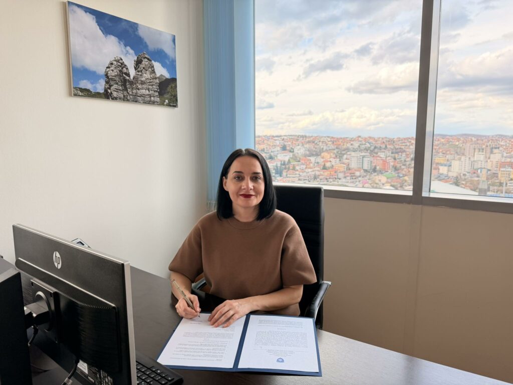 Pacolli vendos afat 15-ditor për verifikimin e gurthyesve në Kosovë