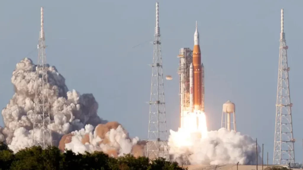 Artemis II nis misionin historik drejt Hënës pas 53 vjetësh