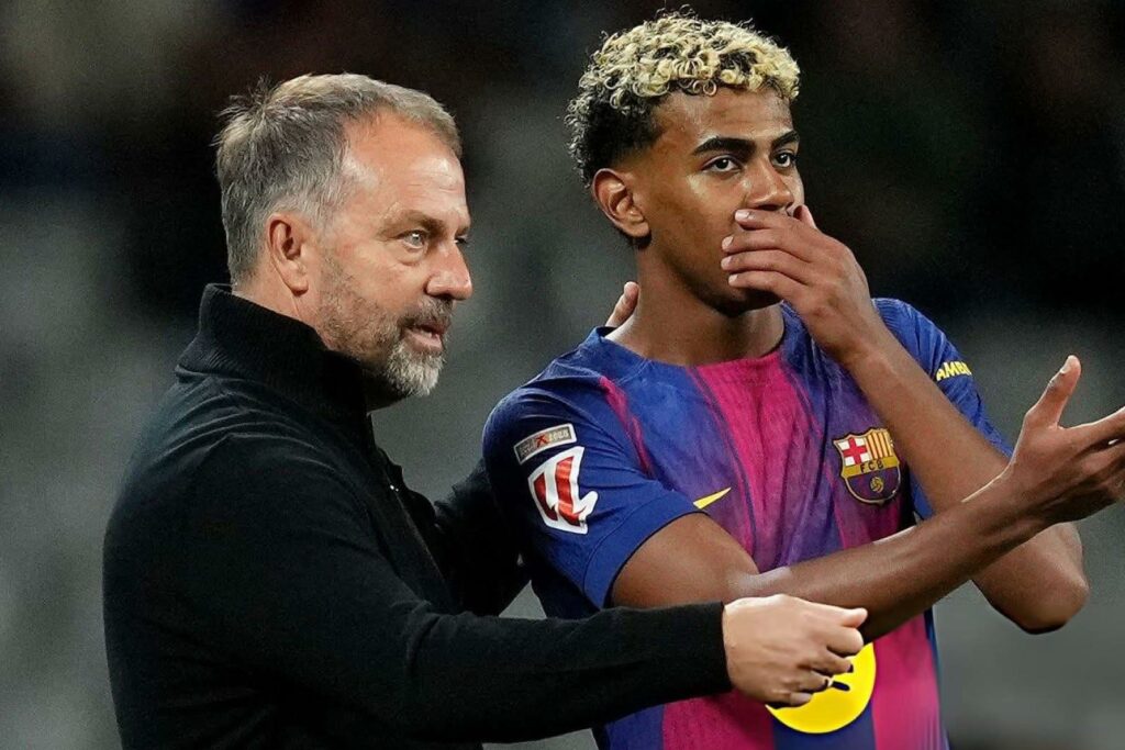 Hansi Flick mbrojti Lamine Yamalin duke thënë se reagimi i tij i zemëruar pas ndeshjes është normal për një 18-vjeçar.