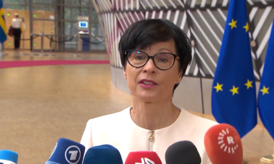 Shqipëria bëhet vendi i dytë kandidat pas Malit të Zi që përmbush standardet e ndërmjetme në fushën e sundimit të ligjit, sipas Komisioneres për Zgjerimin, Marta Kos.