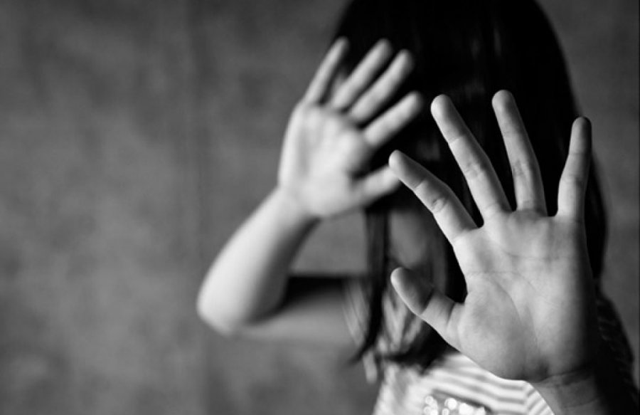 Dy të mitura sulmohen në Leposaviq, i dyshuari në arrati
