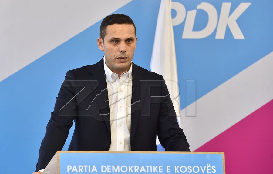 Koalicioni PDK-VV në rrezik për shkak të gazit amerikan