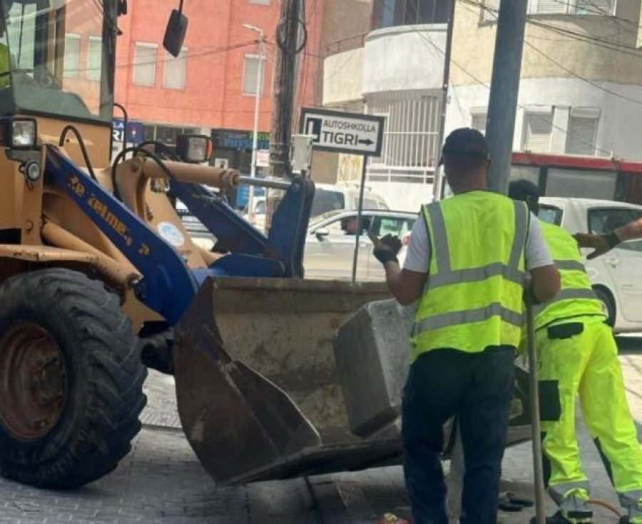 Mitrovica nis aksionin për lirimin e hapësirave publike të uzurpuara