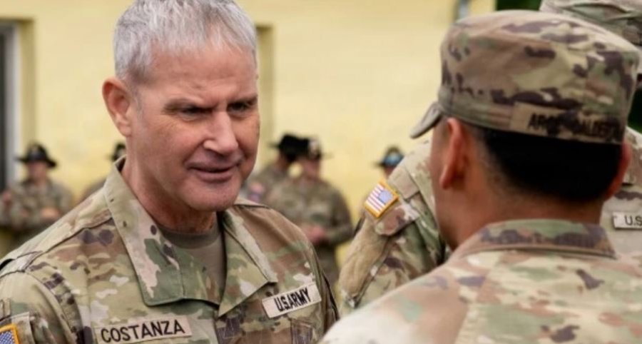 Pentagoni ka shkarkuar gjeneralin Charles Costanza, përgjegjës për koordinimin e ndihmës ushtarake për Ukrainën dhe operacionet në Evropë.