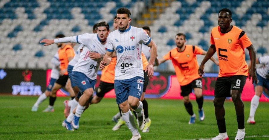 Derbi i javës së parë në Superligën e Kosovës do të zhvillohet të dielën në mbrëmje mes Prishtinës dhe Ballkanit në stadiumin “Fadil Vokrri”.