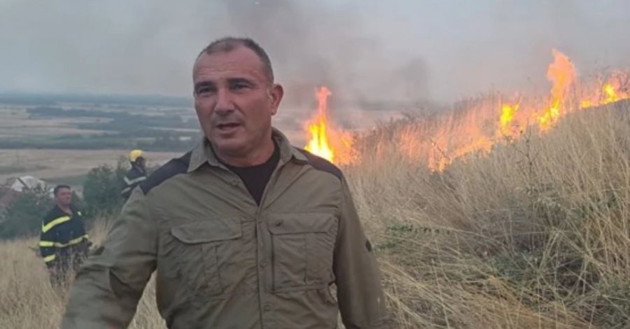 Zjarri pranë Loznanit kërcënon shtëpitë, zjarrfikësit në betejë për shpëtim