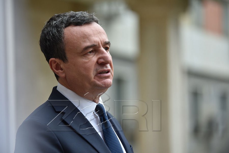 Shqiptarët në Luginë përballen me shkelje të të drejtave, Kurti premton mbështetje