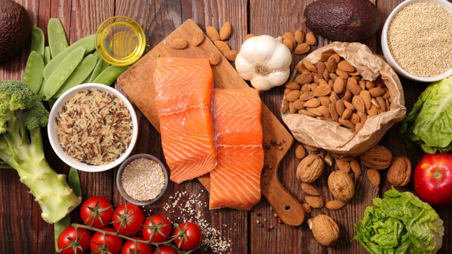 Ushqimet gjysmë të gatshme dhe depresioni: çfarë duhet të dini për dietën tuaj