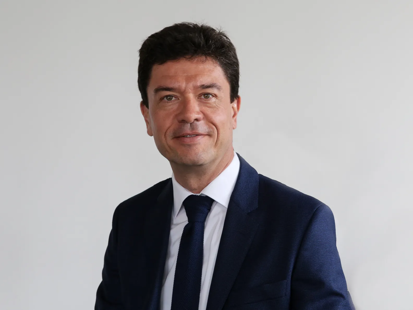 Jean-François Huchet është emëruar ambasador fuqiplotë i Francës në Kosovë me dekret të publikuar më 10 gusht 2026.