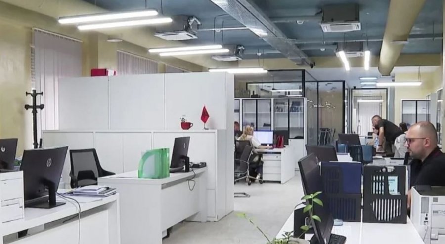 Shqipëria miraton ligjin e ri që hap dyert e punësimit për diasporën dhe të huajt me krijimin e Observatorit të Tregut të Punës dhe Aftësive.