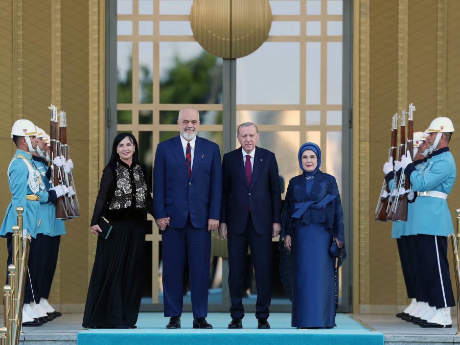 Edi Rama në Ankara për Samitin e NATO-s: Takime dhe angazhime të rëndësishme