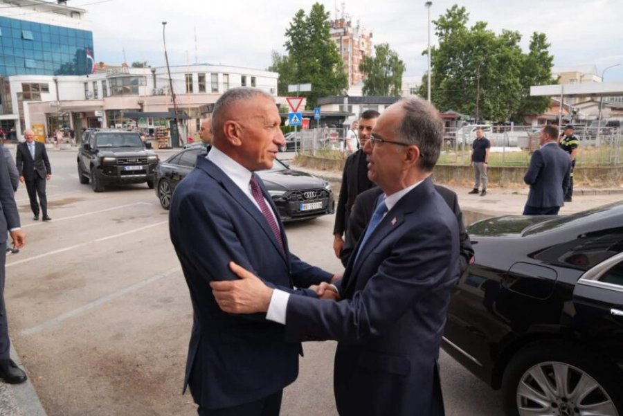 Vizita e Presidentit Begaj në Luginë, sinjal i fortë për shqiptarët e Preshevës