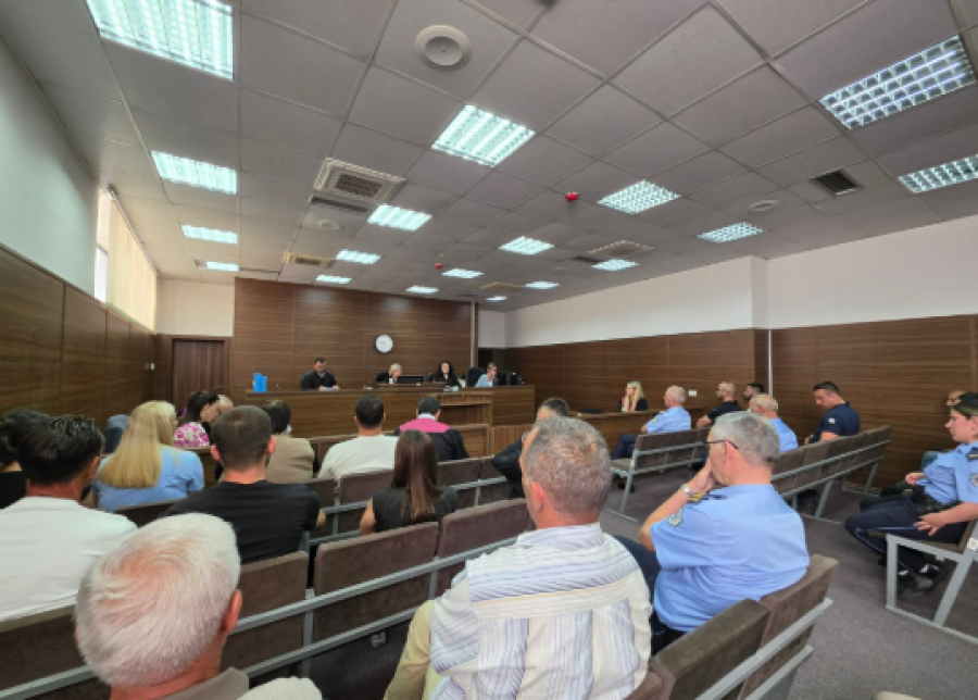 Nis seanca gjyqësore ndaj Leutrim Fejzës, me dëshminë e familjarit që gjeti trupin e Bekim Varit.
