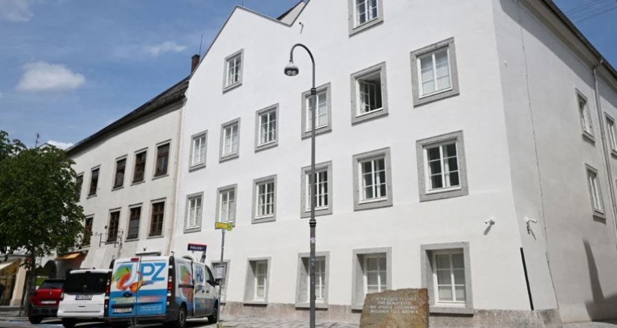 Austria ka shndërruar zyrtarisht shtëpinë e lindjes së Hitlerit në Braunau am Inn në stacion policie.